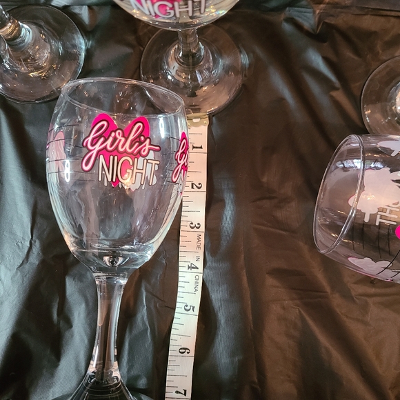 Set of 10  Girls Night Wine Glasses.  Will Add Girls Night  Banners - Picture 5 of 7